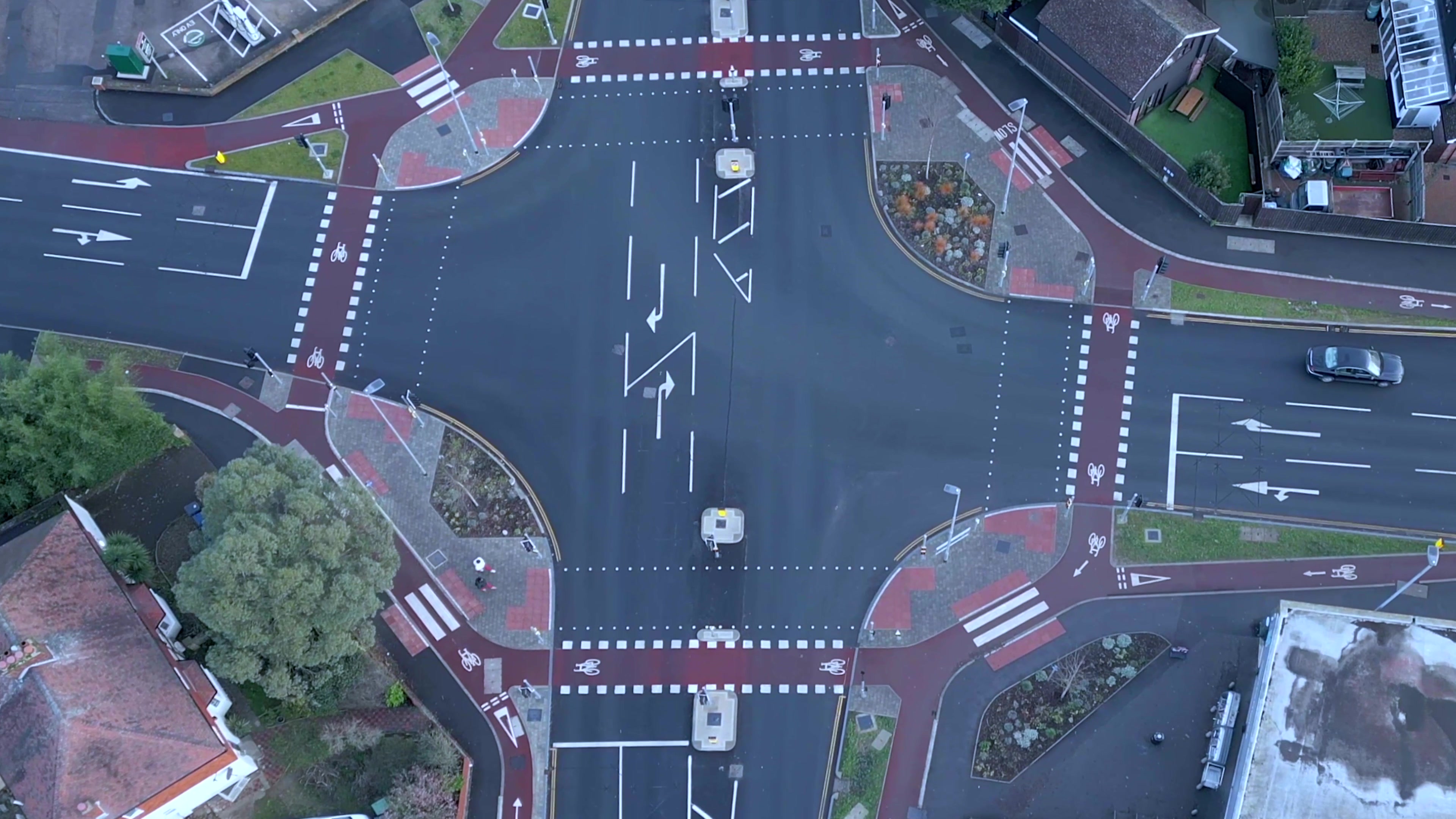 Milton Road King's Hedges junction completed